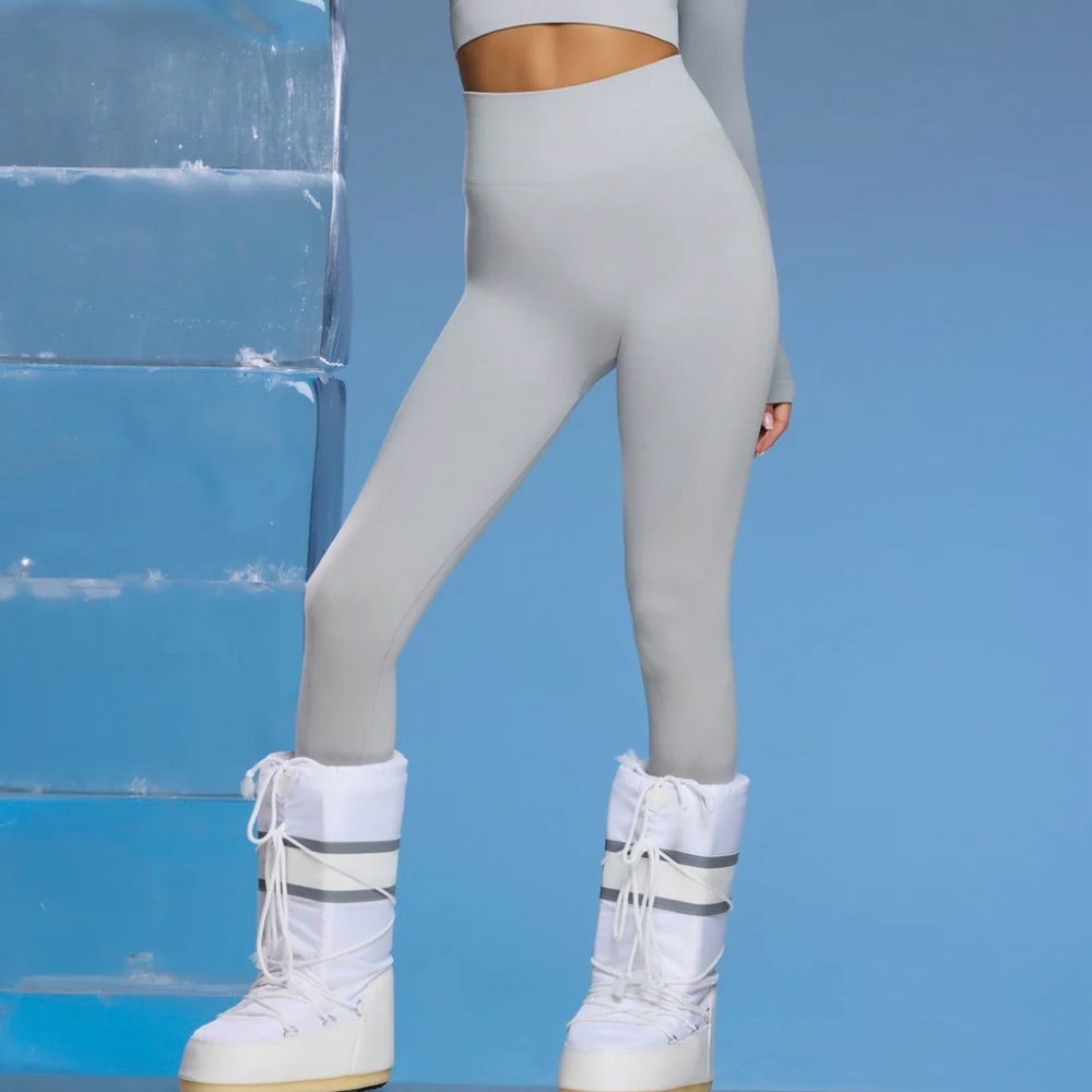 Oh Polly Super Sculpt Base Layer Leggings in Light Grey